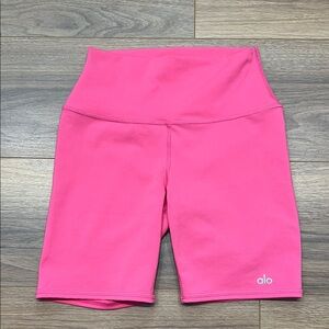 Alo Yoga High Waist Biker Short in Pink Size XS